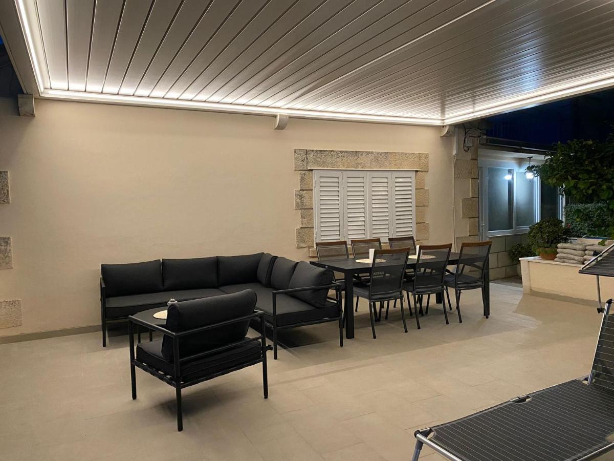 Apartments Barbaresko Lumbarda Exterior foto