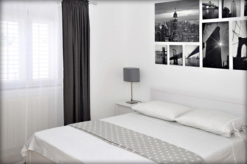 Apartments Barbaresko Lumbarda Exterior foto
