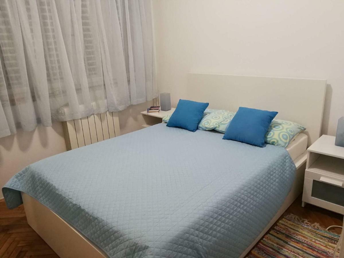 Apartments Barbaresko Lumbarda Exterior foto